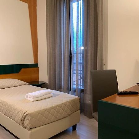 Hotel Dozza Ngoại thất bức ảnh