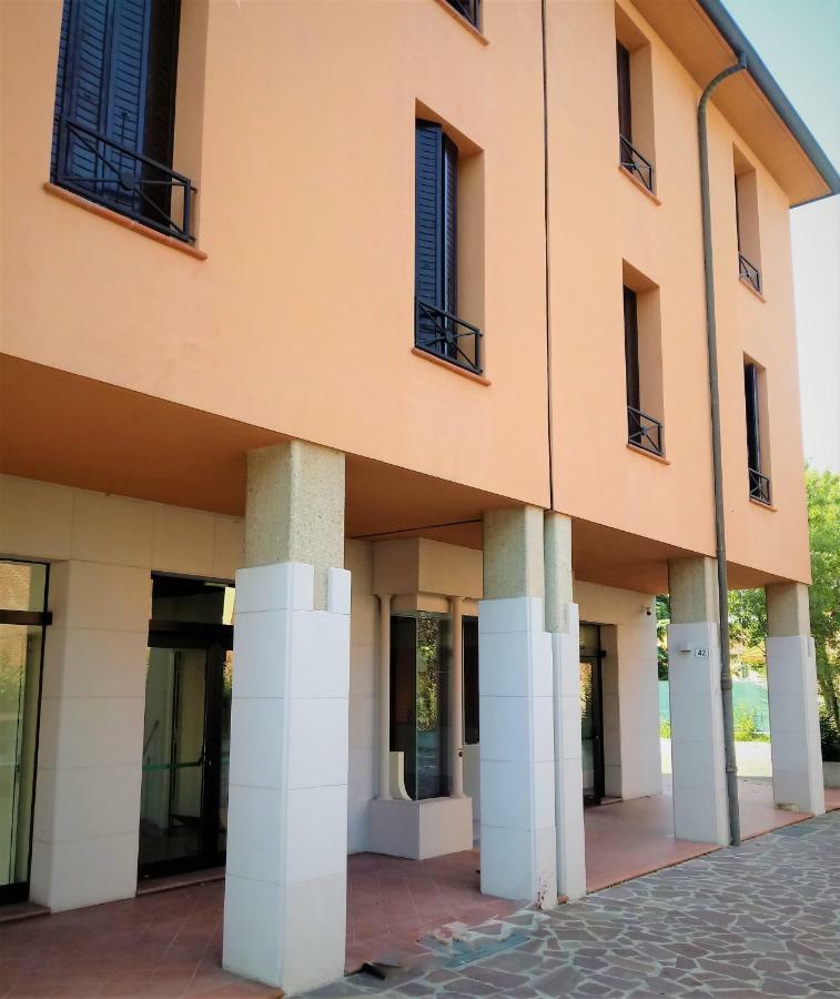 Hotel Dozza Ngoại thất bức ảnh